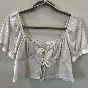 Le Lis White Open Top